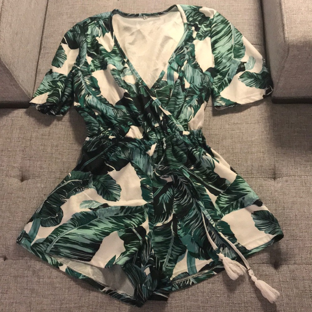 Palm leaf summer romper!